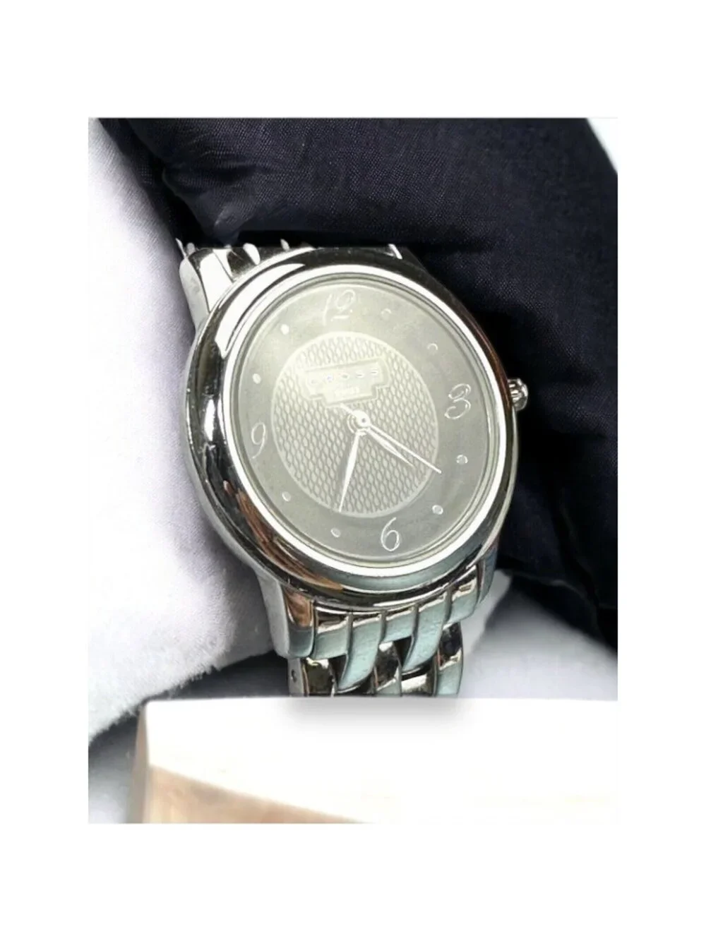 Cross Chicago Stainless Steel Women's Watch WFAK23 Outstanding Con Needs Battery